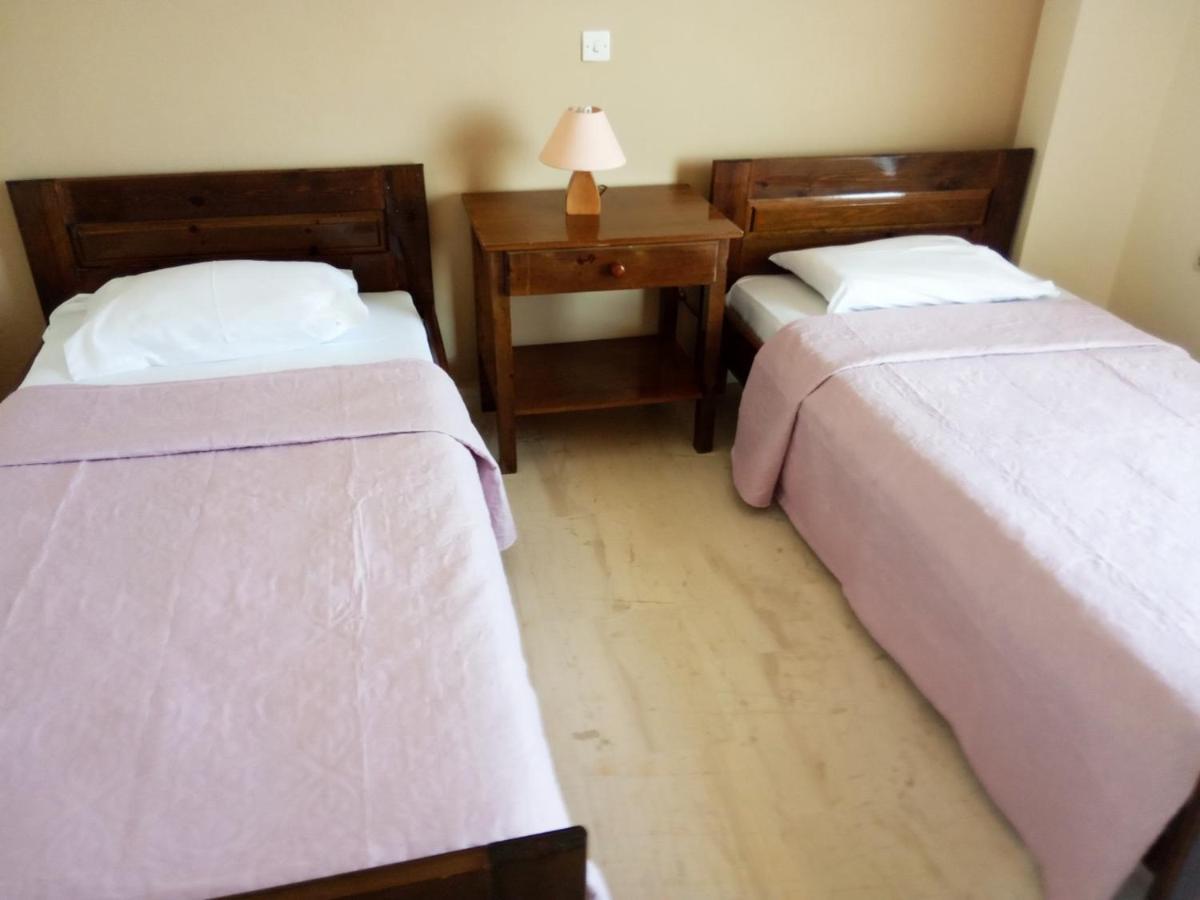 Faros Apartments Artemida  Dış mekan fotoğraf