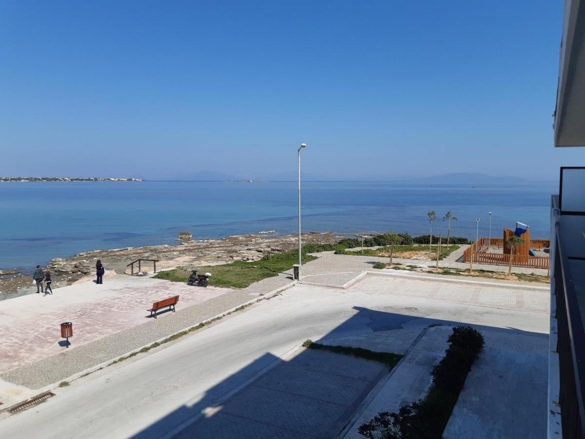 Faros Apartments Artemida  Dış mekan fotoğraf